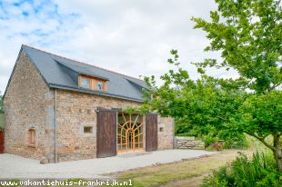 Characterful, spacious cottage in a green setting near Combourg (Haute-Bretagne, Ille-et-Vilaine)