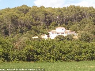 Heerlijk vakantiehuis voor 6 personen met privé zwembad op mooie plek in de Provence