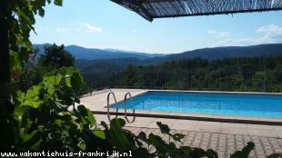 Le Vignal 2 - Zeer rustig en prachtig gelegen vakantiewoning met zwembad in het zuiden van de Ardèche