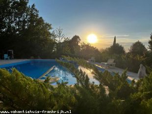 Heerlijke vakantieplek met groot verwarmd zwembad dichtbij het meer van Artignosc en de fameuze Gorges du Verdon