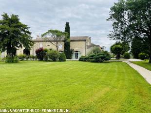 OLD PROVENCAL STONE FARMHOUSE RENOVATED WITH HUGE SWIMMING POOL