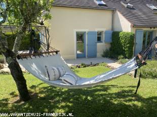 Gezellige ruime vakantiewoning met gebruik van zwembad en tennisbaan in een prachtige groene omgeving!