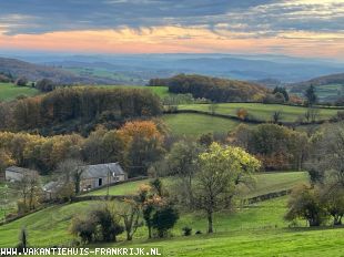 Bienvenue bij Lala Le Prenet tussen hemel & aarde in regionaal natuurpark Le Morvan.