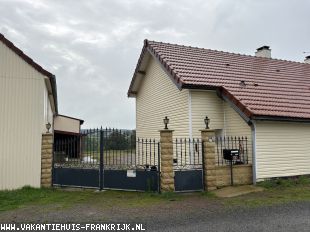 Huis in Frankrijk te koop: Couleuvre- Woonboerderij met bijna 12 hectare grond ** NIEUW ** 