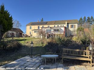 Vakantiehuis: Lalizolle – Actieve onderneming over te nemen met 5 chambres d’hôtes, camping en restaurant  ** NIEUW ** te huur in Allier (Frankrijk)