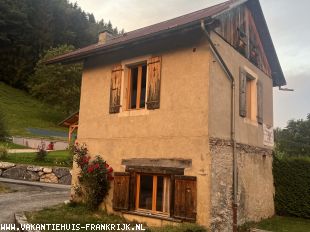 La Petite Maison, Residence Caro anno 1751, drie sfeervolle verblijven voor 2 tot 6 personen in het hart van de Franse Alpen.