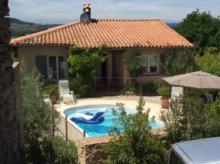 Vakantiehuis bij de golf: Vakantiehuis met verwarmd zwembad in de Vaucluse biedt privacy en de gezelligheid van een dorp!