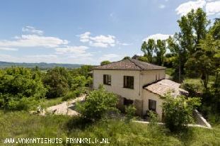 Vakantiehuis voor 2 tot 9 personen in het zuiden van de Ardèche