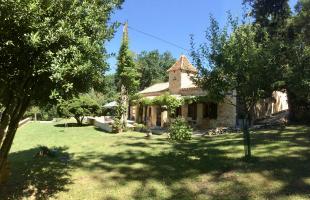 accommodatie in Frankrijk te huur: Luxe oud gerenoveerd boerderijtje met karakter met veel privacy op loopafstand van dorpje 
