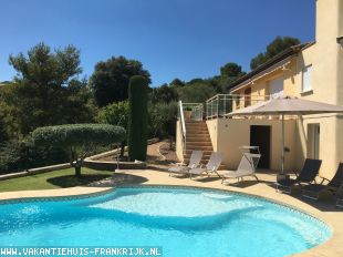 Prachtig gelegen villa met panoramisch uitzicht en Infinity Pool vlakbij het bruisende Montpellier en niet ver van de stranden van de Méditerranée