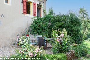 Huis te huur in Saone et Loire en binnen uw budget van  900 euro voor uw vakantie in Oost-Frankrijk.