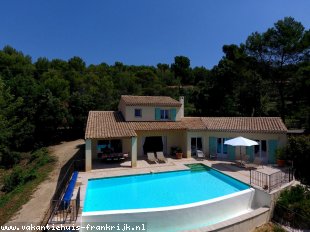 Vakantiehuis bij de golf: Villa Les Aludes is een mooie, kindvriendelijke en sfeervol ingerichte villa met verwarmd privézwembad