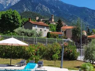 Claire Fontaine - Frankrijk Twee Appartementen met adembenemend uitzicht. Languedoc-Roussillon met gemiddeld 300 dagen zon. Zwembad en jacuzzi - Sauna