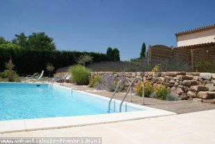 Dubbel Villa (2011) met zwembad in zuid Ardèche